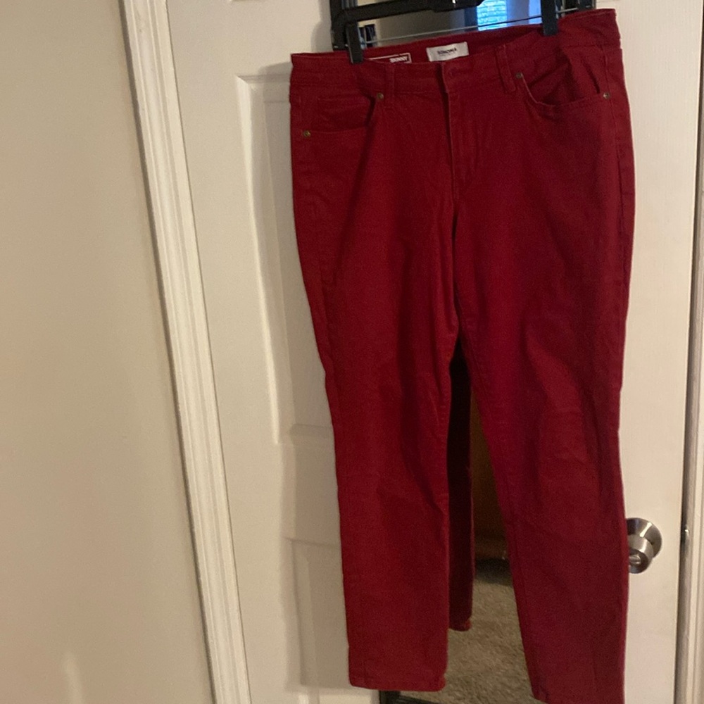Maroon Sonoma skinny jeans - super soft!
